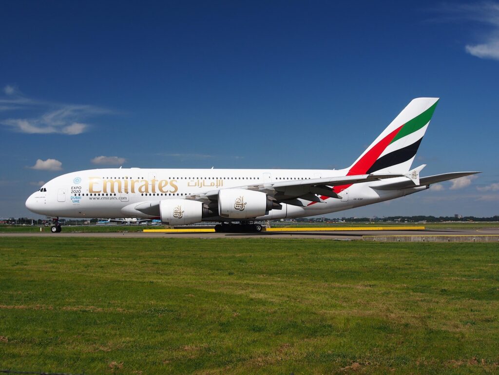 An In-Depth Guide to Emirates Airlines (2025)